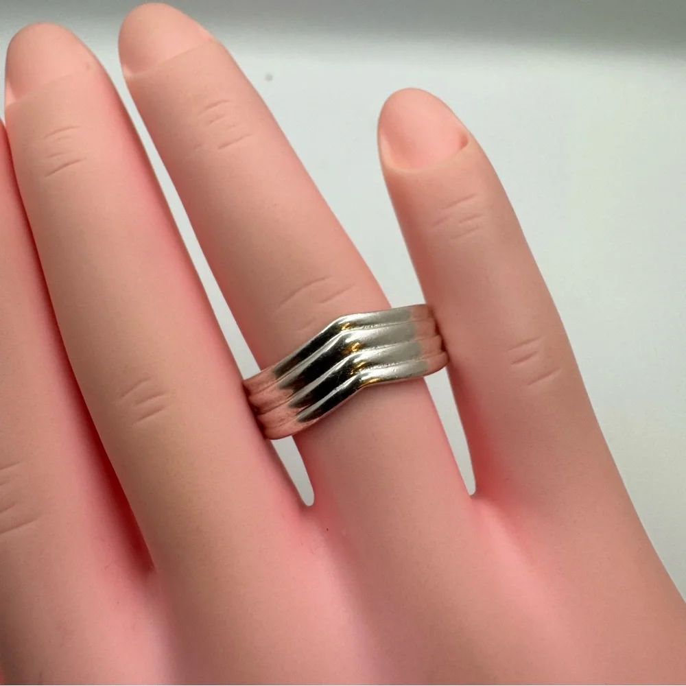 Sterling Silver Wide Band Ring Size 7.5 Modern Layered Design